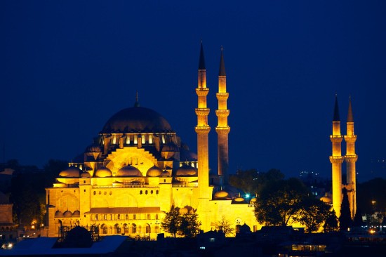 Suleymaniye Mosque in Istanbul by night
